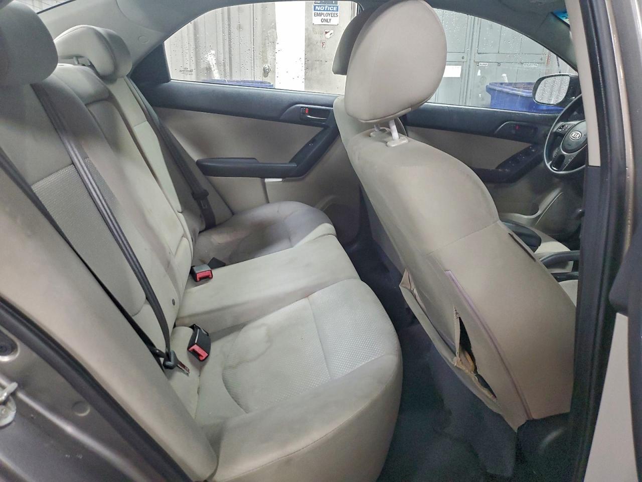 2010 KIA FORTE EX photo 19