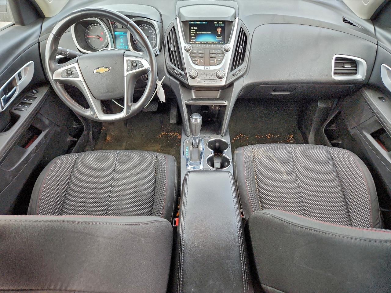 2017 CHEVROLET EQUINOX LT photo 8
