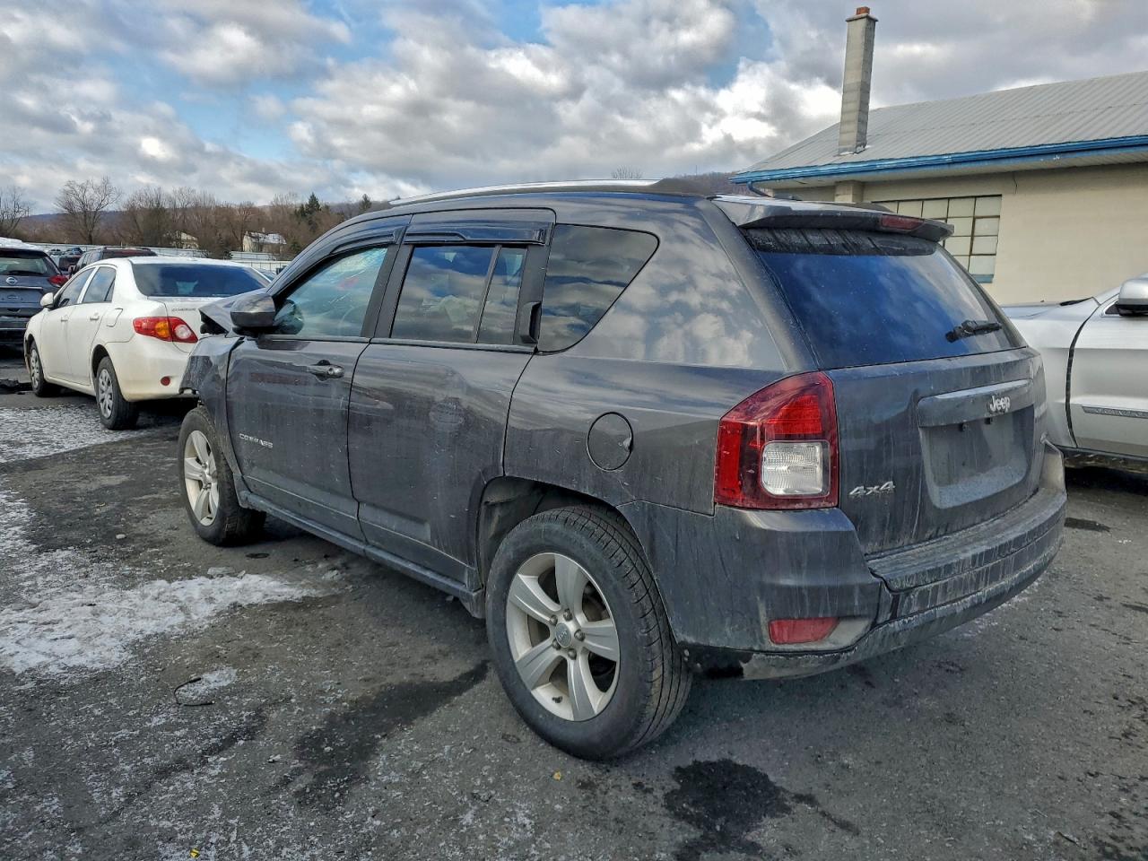 2014 JEEP COMPASS LATITUDE photo 2