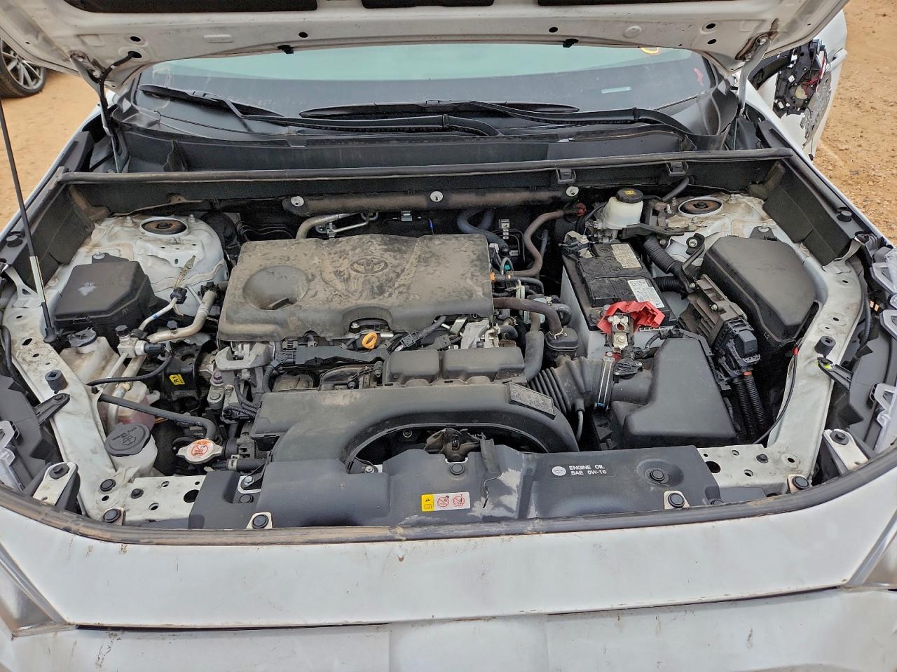 2021 TOYOTA RAV4 XLE photo 12