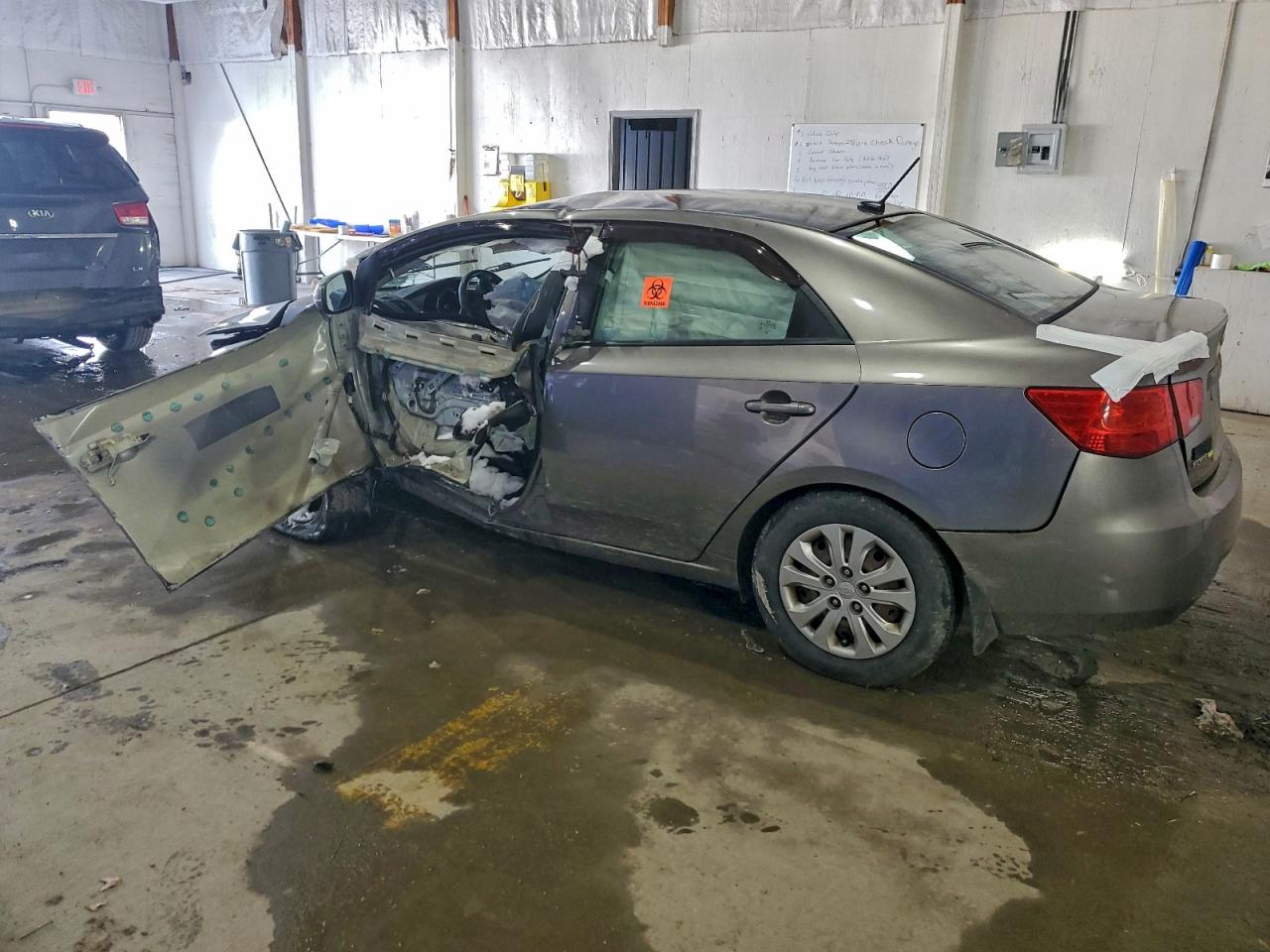2013 KIA FORTE EX photo 2
