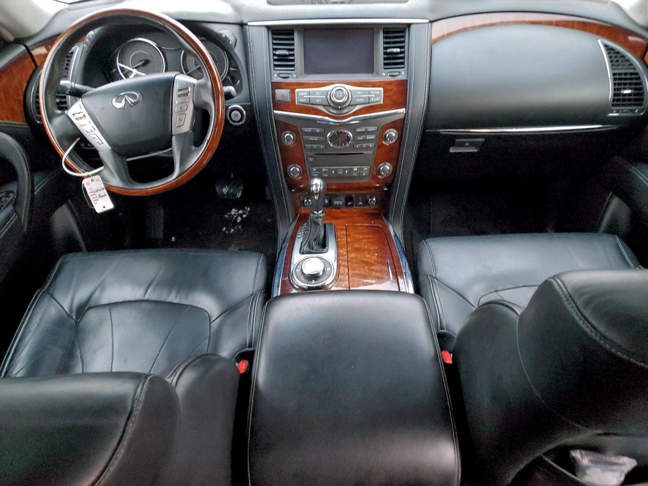 2017 INFINITI QX80 BASE photo 8