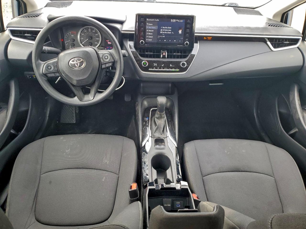 2022 TOYOTA COROLLA LE photo 8