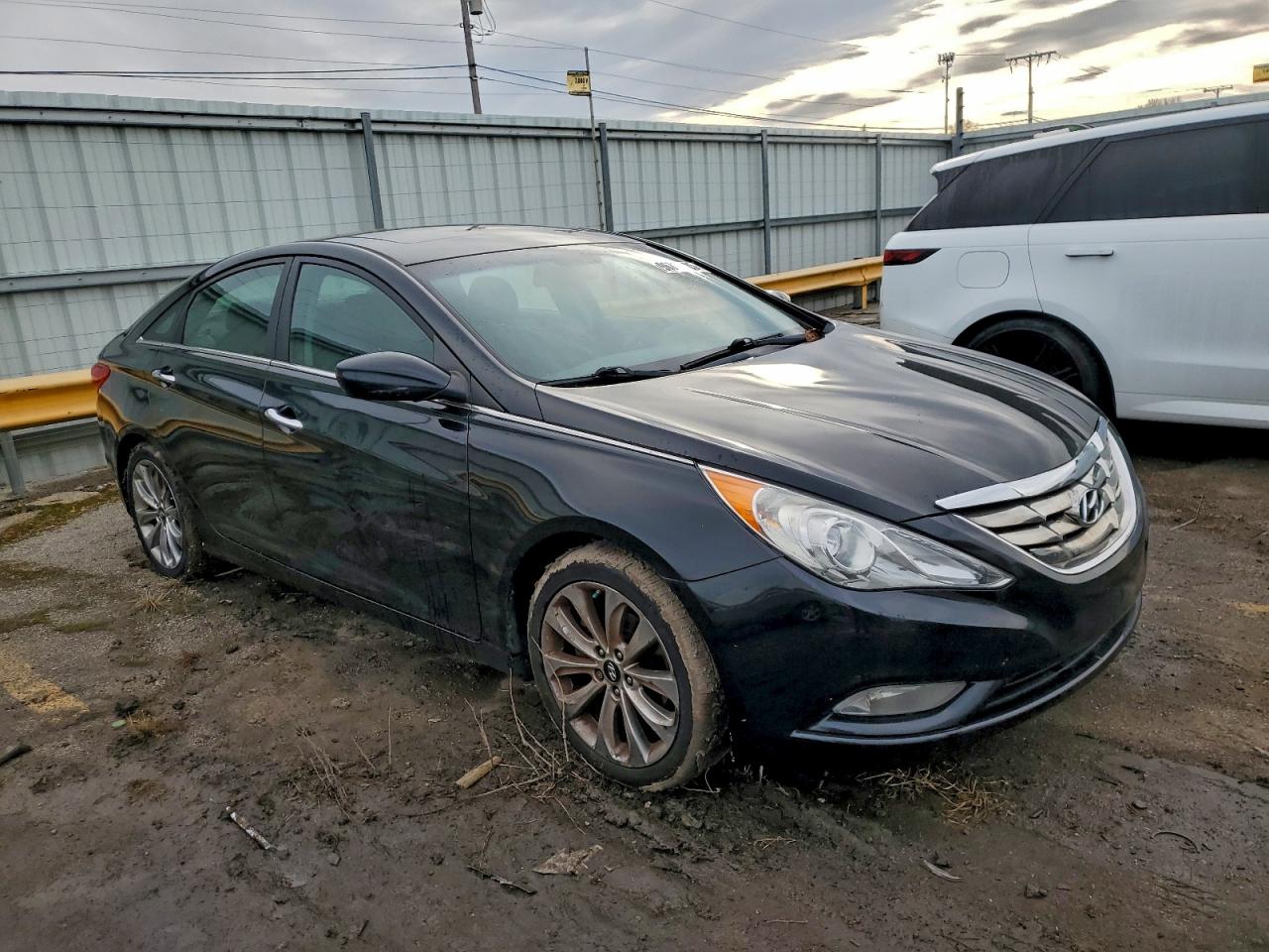 2012 HYUNDAI SONATA SE photo 4