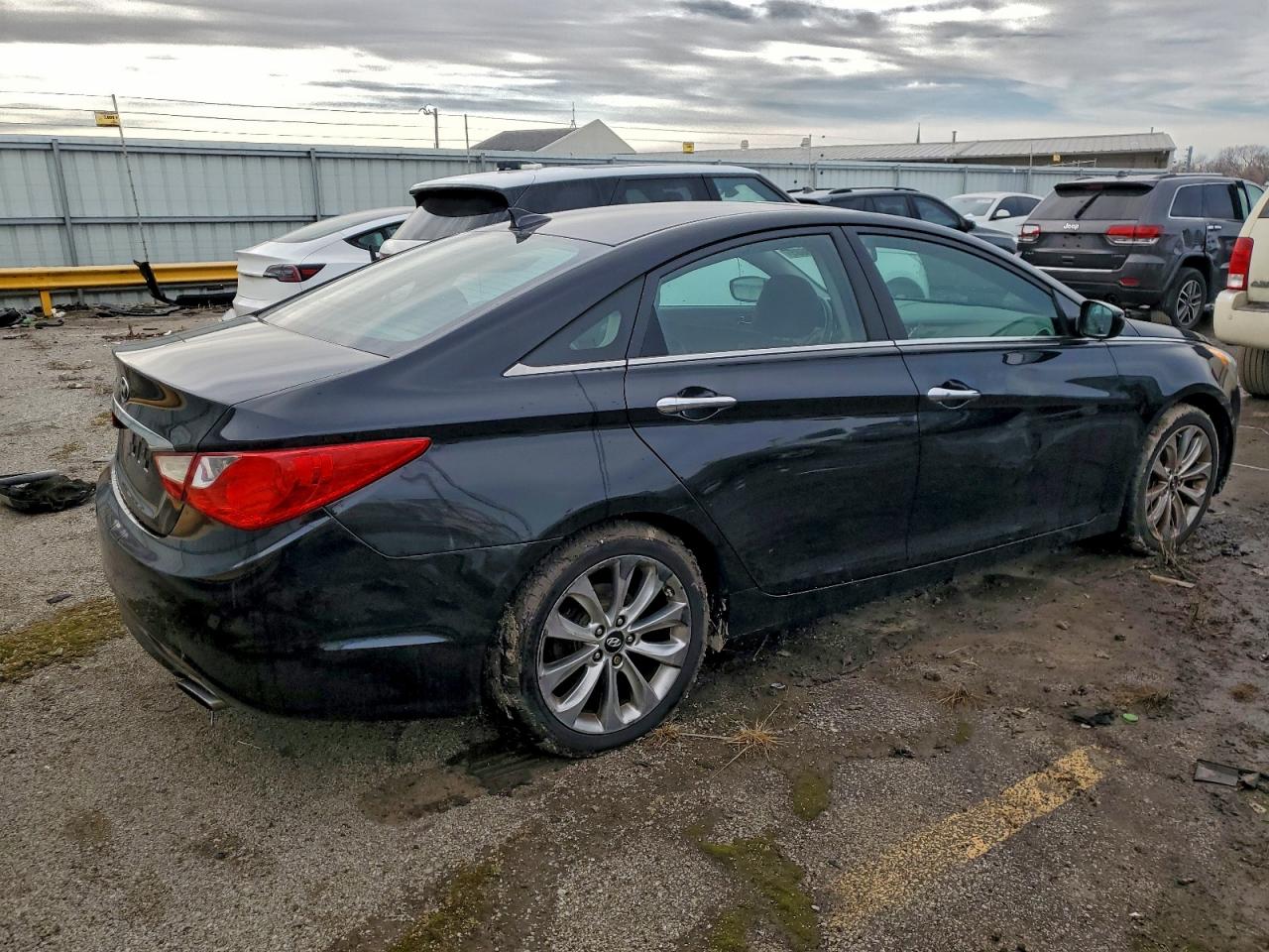 2012 HYUNDAI SONATA SE photo 3