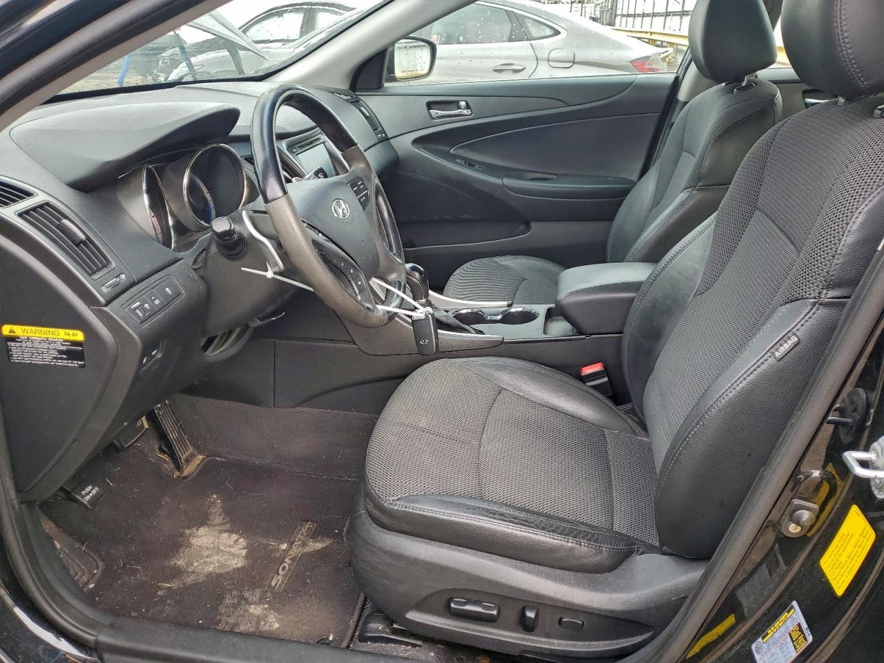 2012 HYUNDAI SONATA SE photo 7