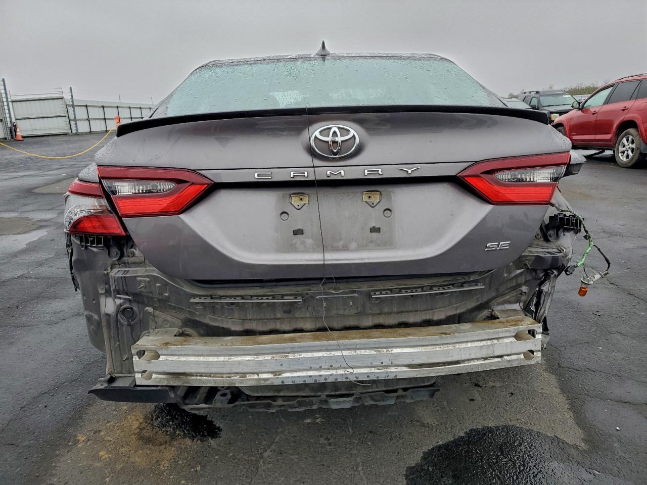 2022 TOYOTA CAMRY SE photo 6
