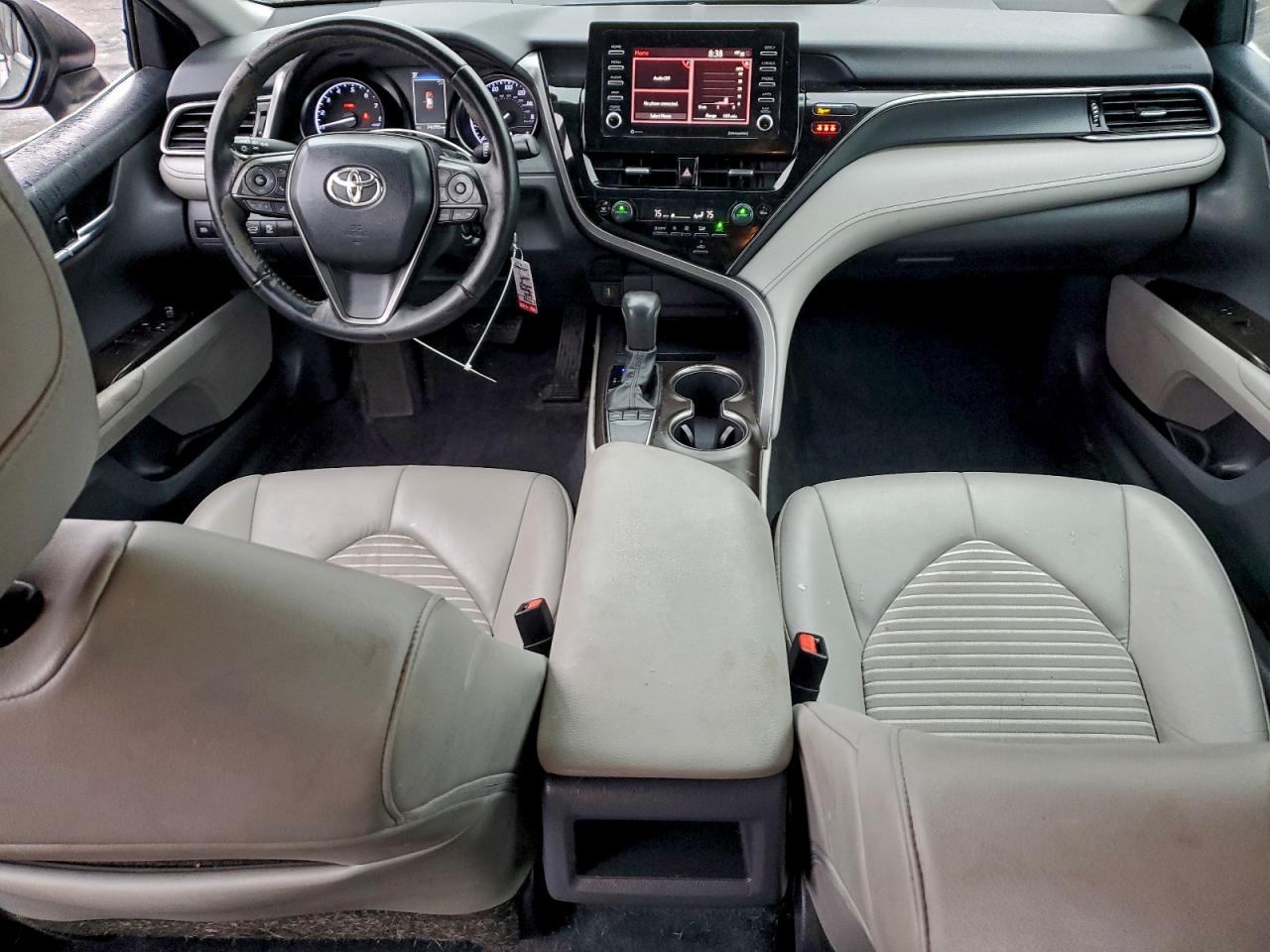 2022 TOYOTA CAMRY SE photo 8