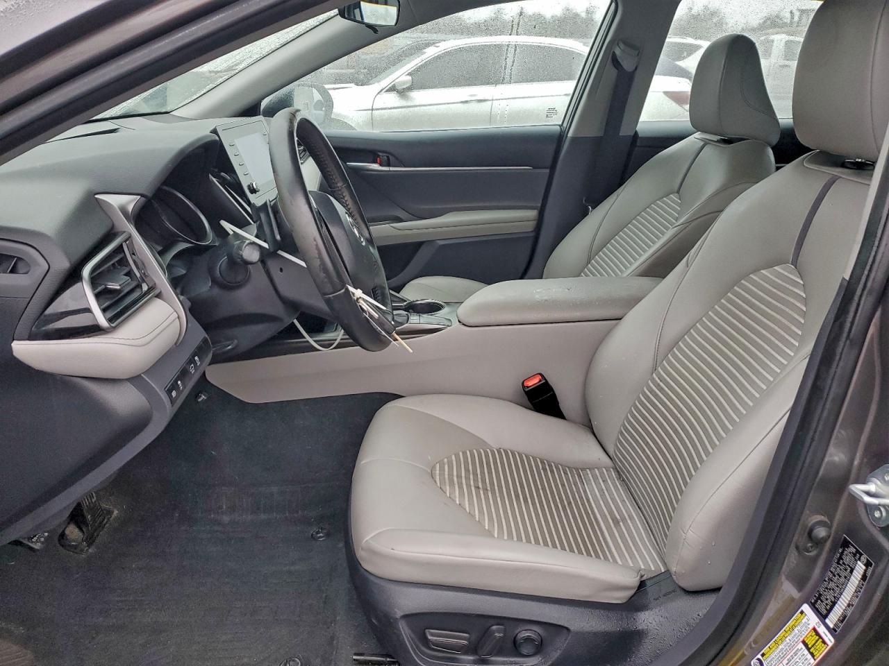 2022 TOYOTA CAMRY SE photo 7