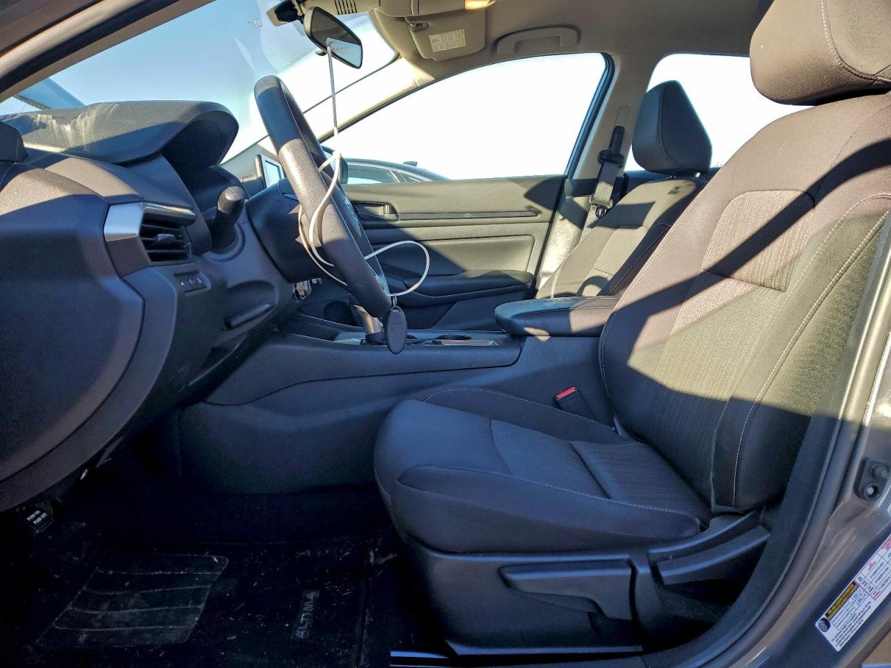 2024 NISSAN ALTIMA S photo 7