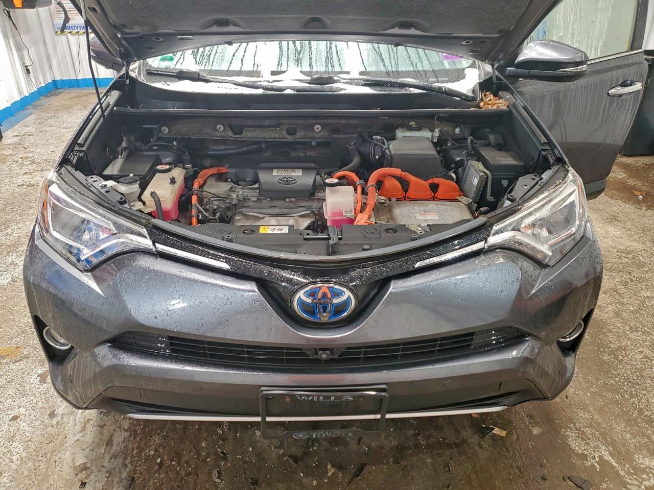 2018 TOYOTA RAV4 HV LIMITED photo 12