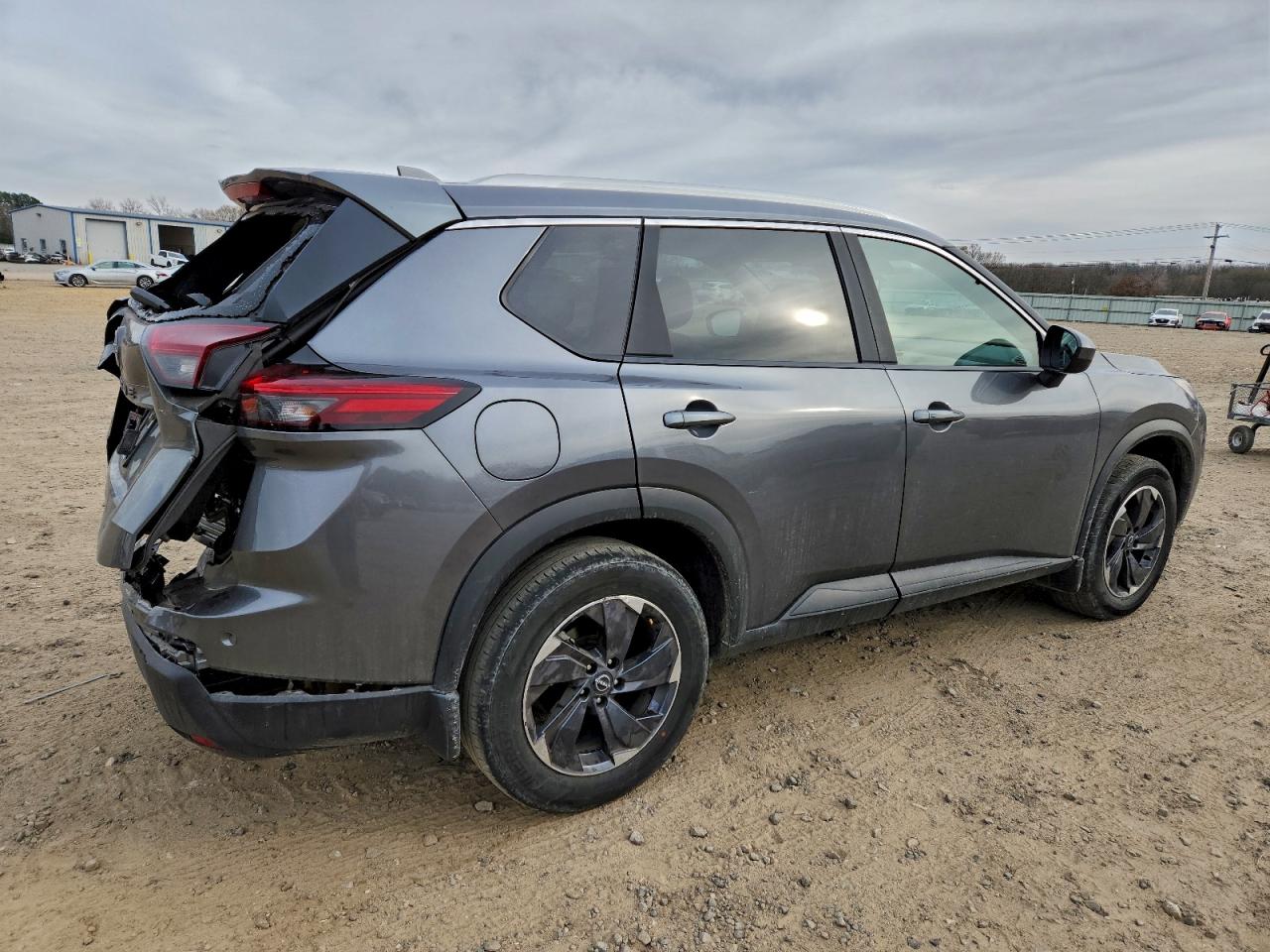 2025 NISSAN ROGUE SV photo 3