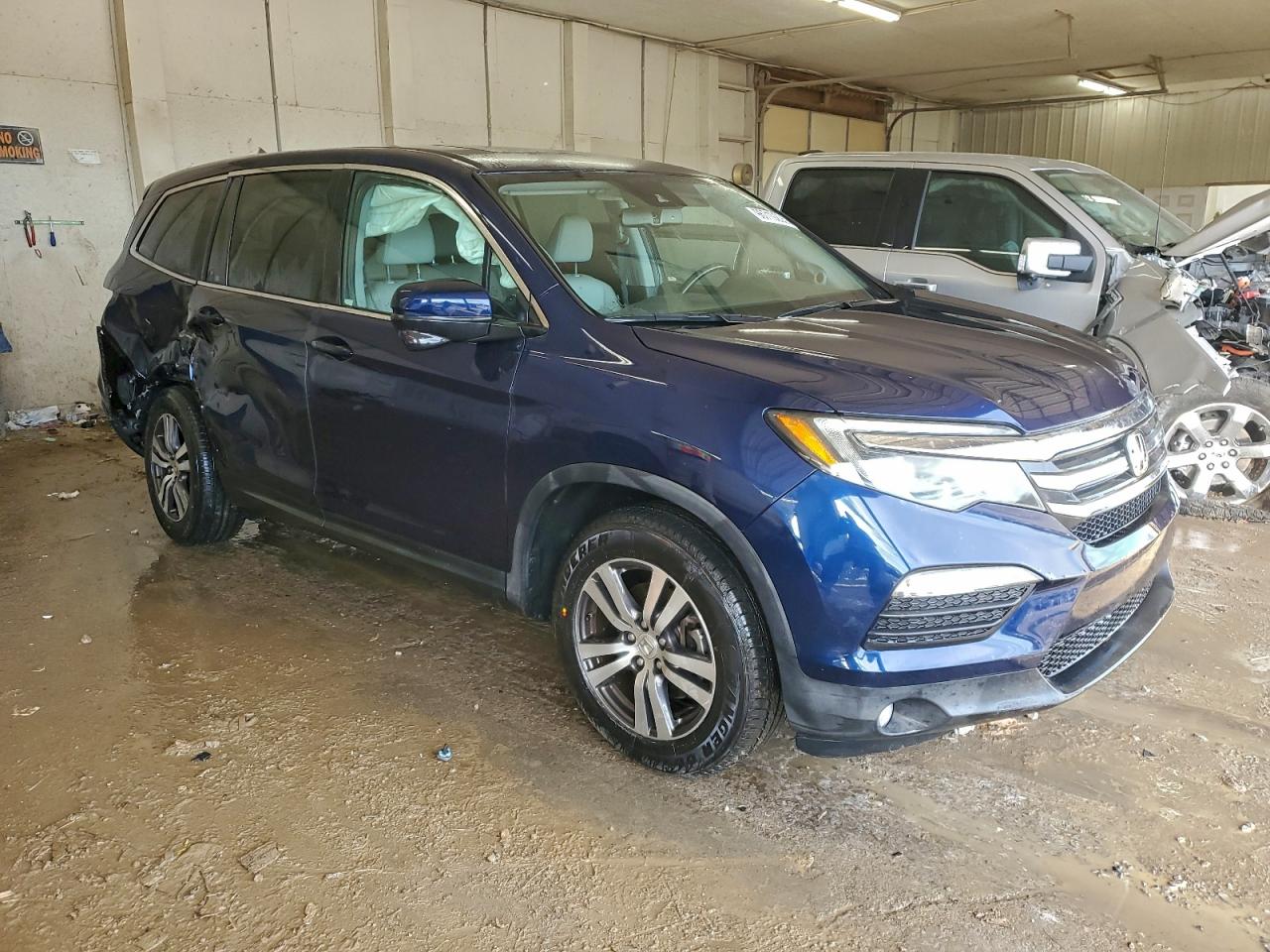 2016 HONDA PILOT EXL photo 4