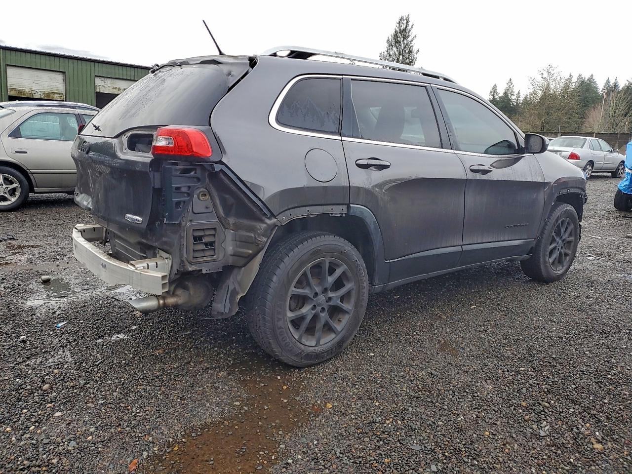 2014 JEEP CHEROKEE LATITUDE photo 3