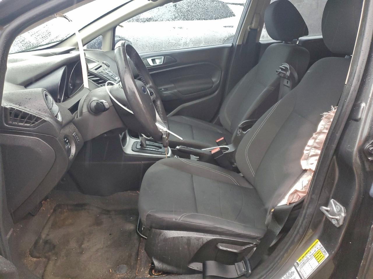 2015 FORD FIESTA SE photo 7