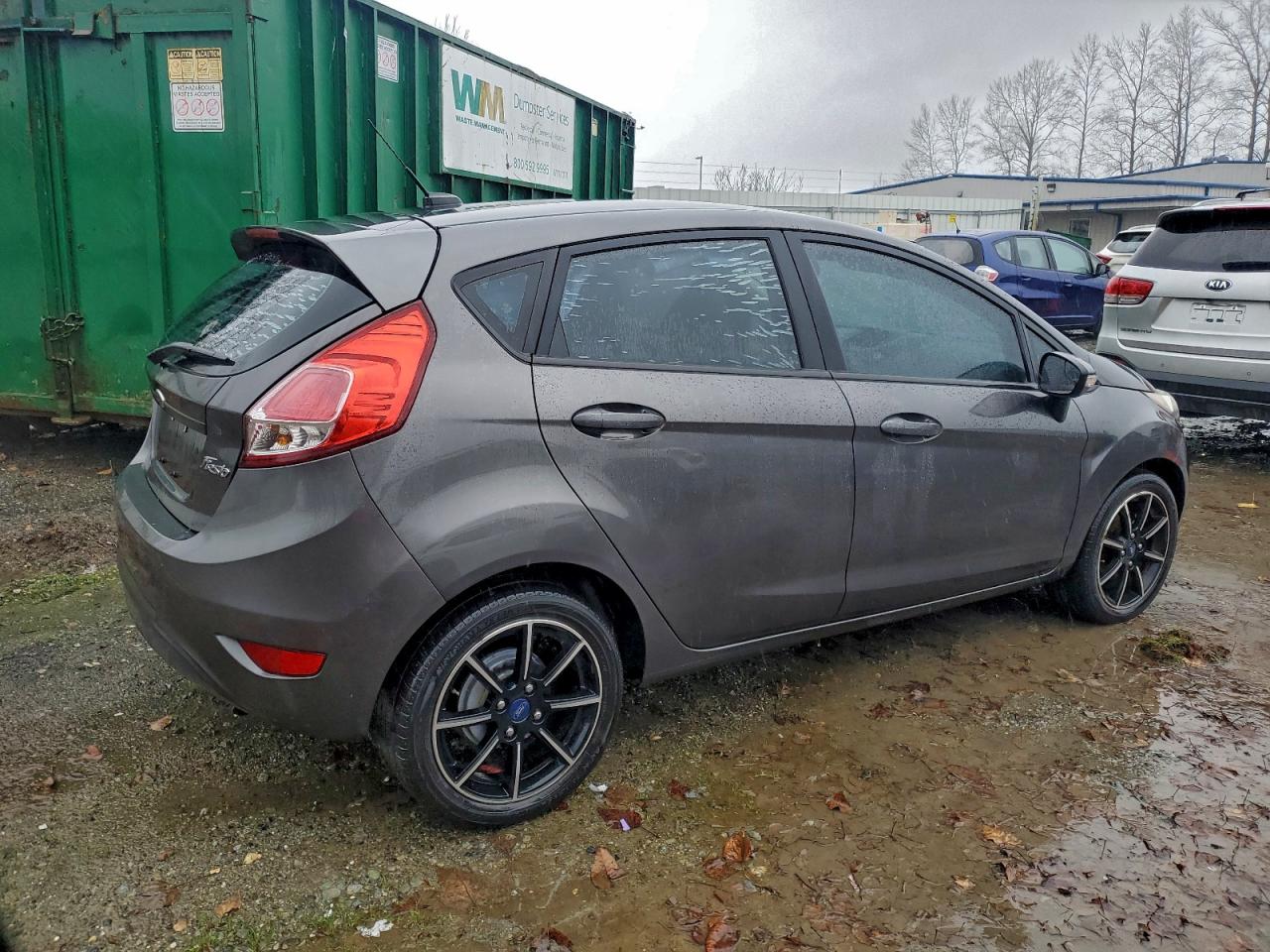 2015 FORD FIESTA SE photo 3