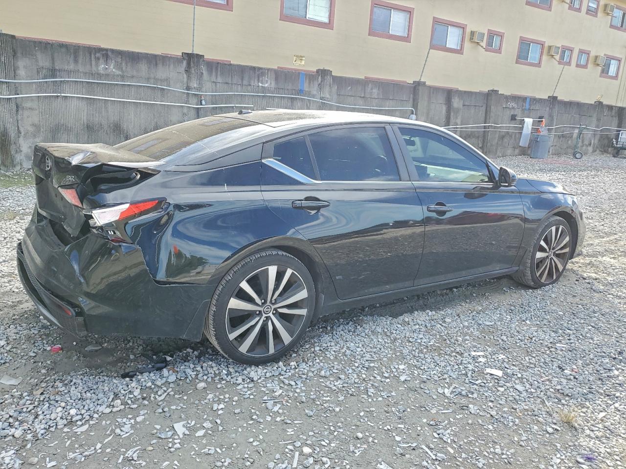 2019 NISSAN ALTIMA SR photo 3