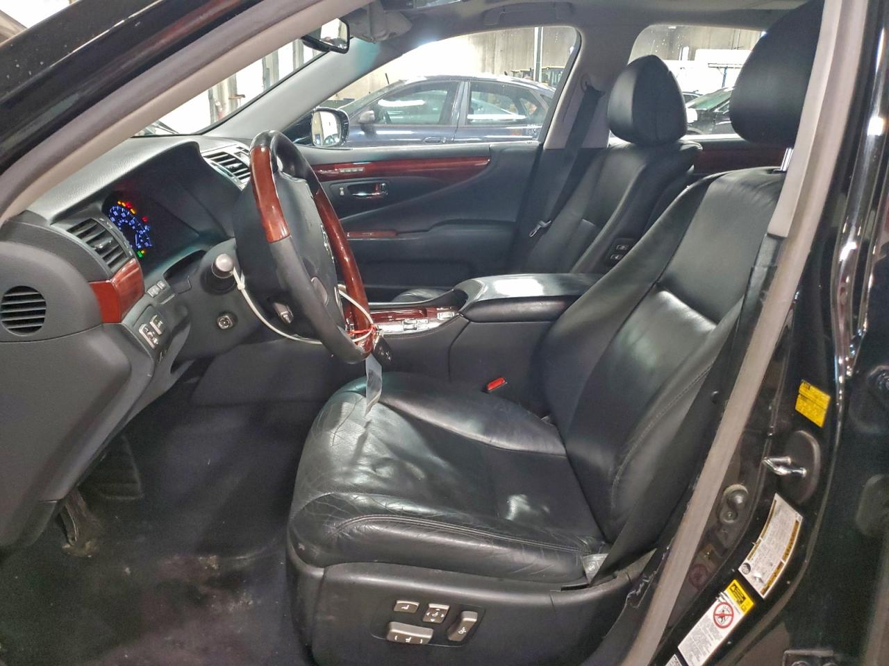 2010 LEXUS LS 460 photo 7