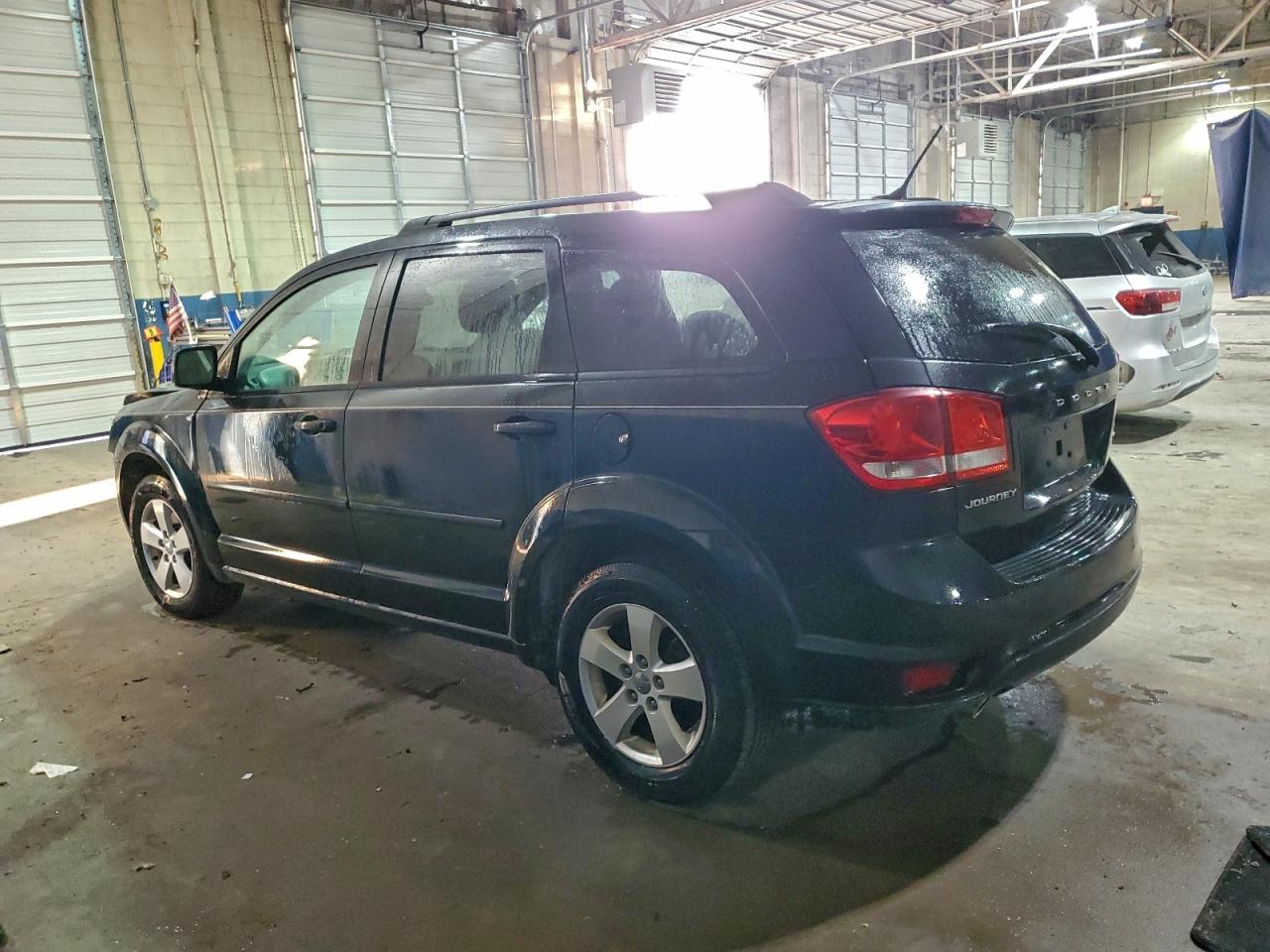 2012 DODGE JOURNEY SXT photo 2