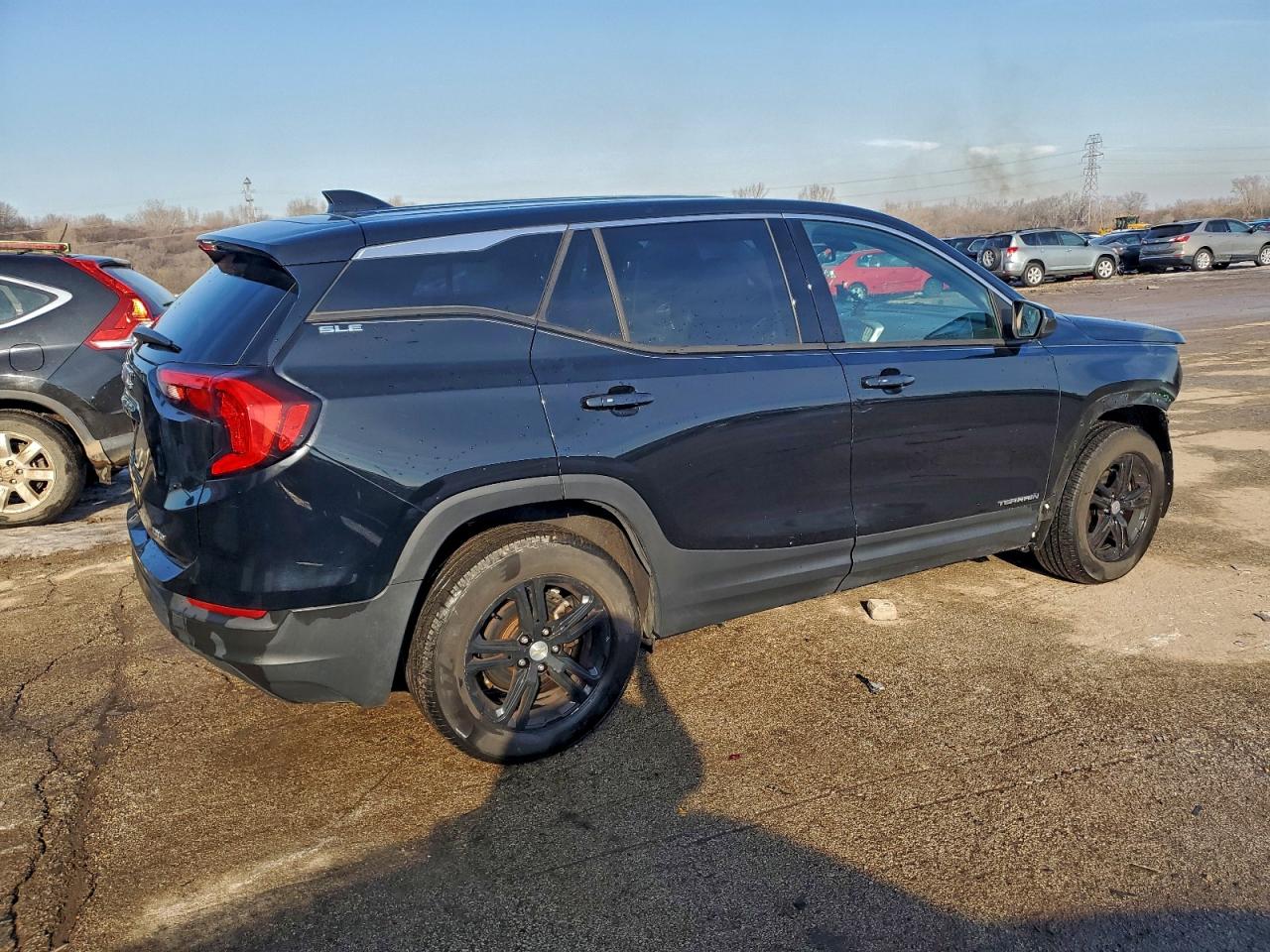 2018 GMC TERRAIN SLE photo 3