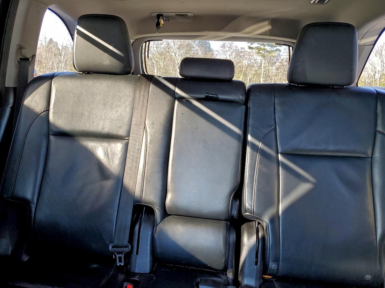 2016 TOYOTA HIGHLANDER XLE photo 10