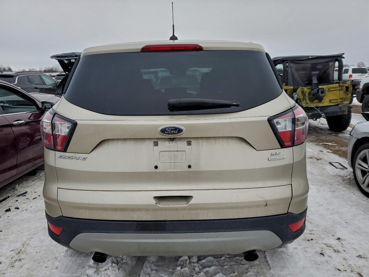 2017 FORD ESCAPE SE photo 6