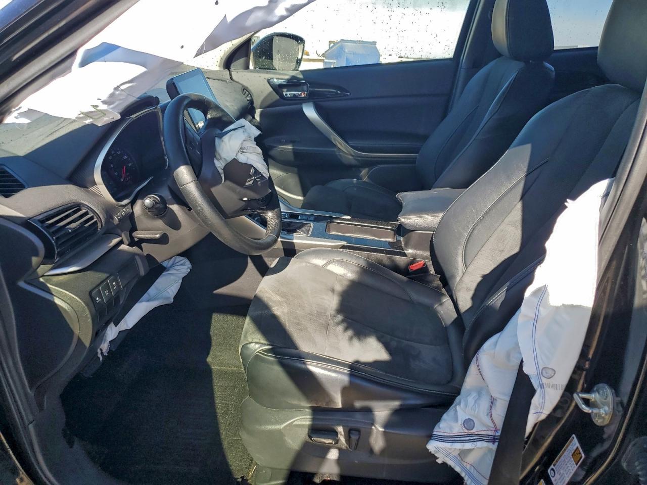 2023 MITSUBISHI ECLIPSE CROSS SE photo 7
