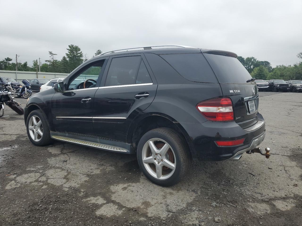 2009 MERCEDES-BENZ ML 550 photo 2
