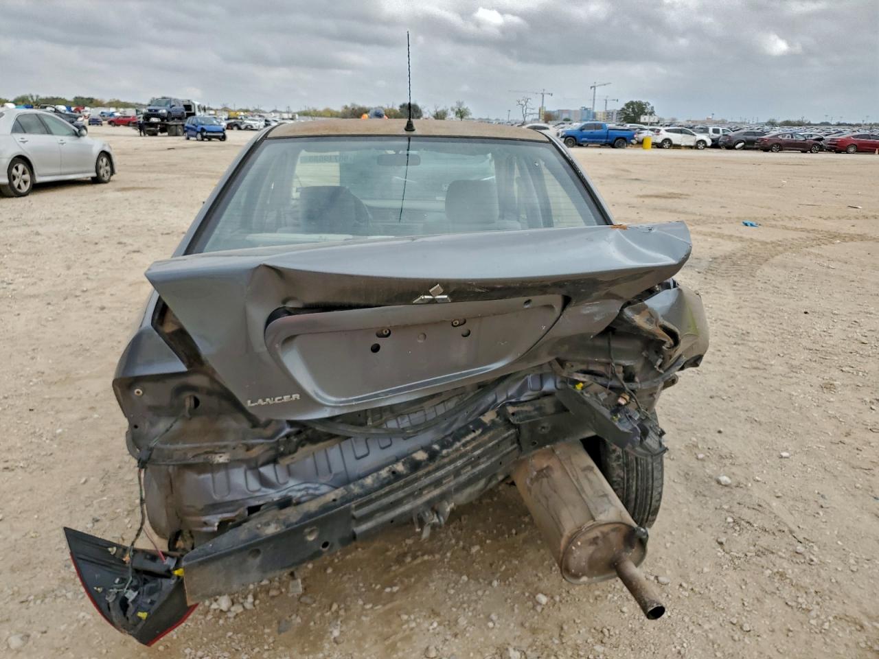 2006 MITSUBISHI LANCER ES photo 6
