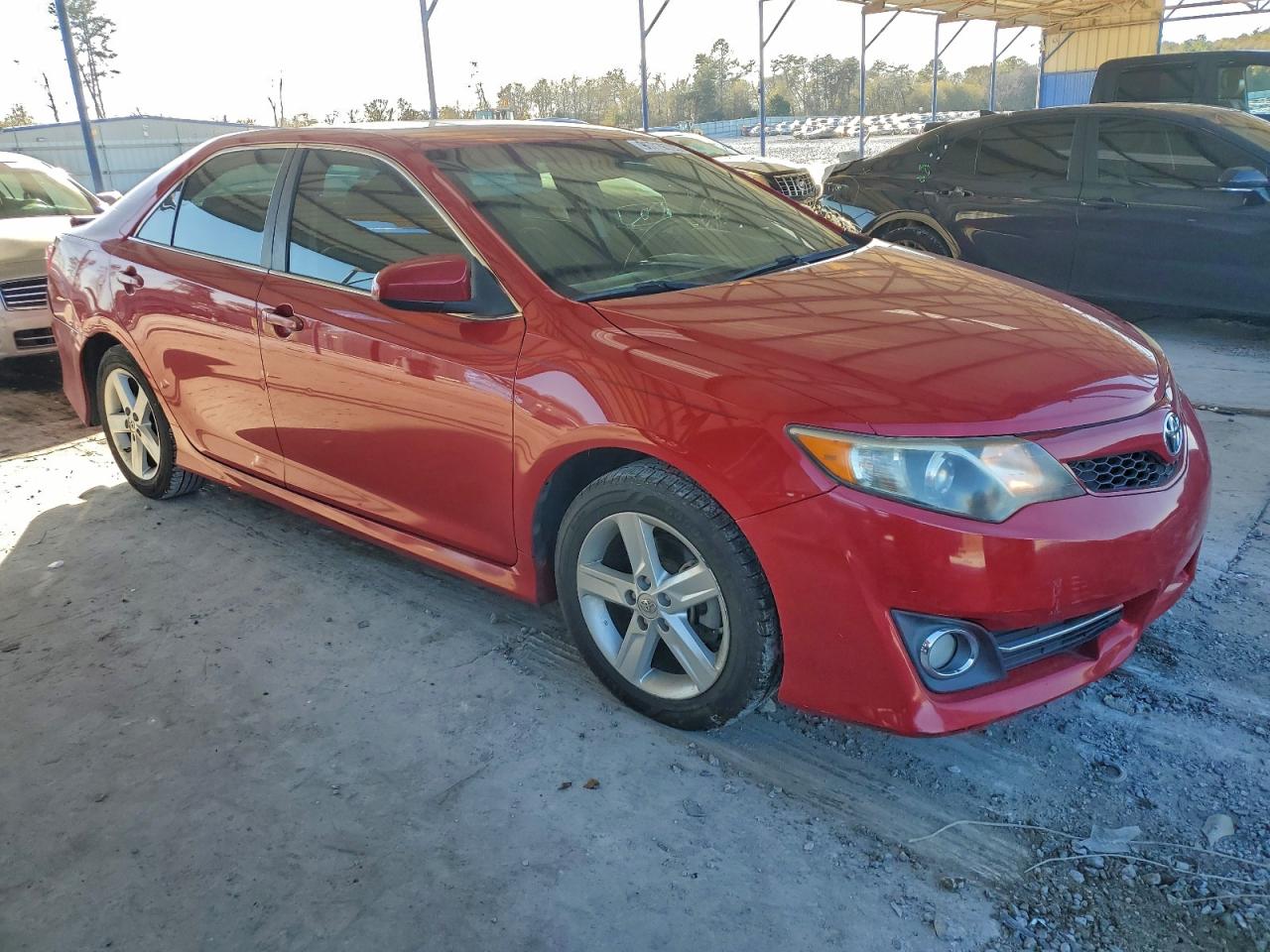 2014 TOYOTA CAMRY L photo 4