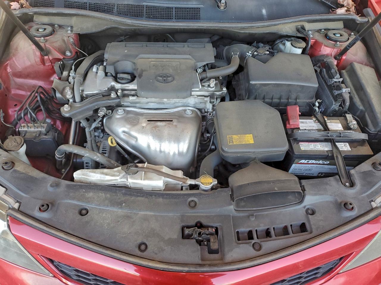 2014 TOYOTA CAMRY L photo 11