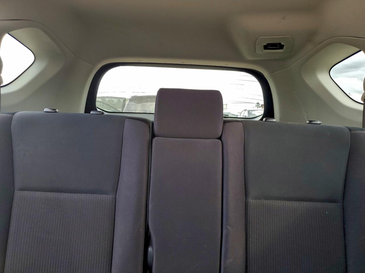 2013 TOYOTA RAV4 XLE photo 10
