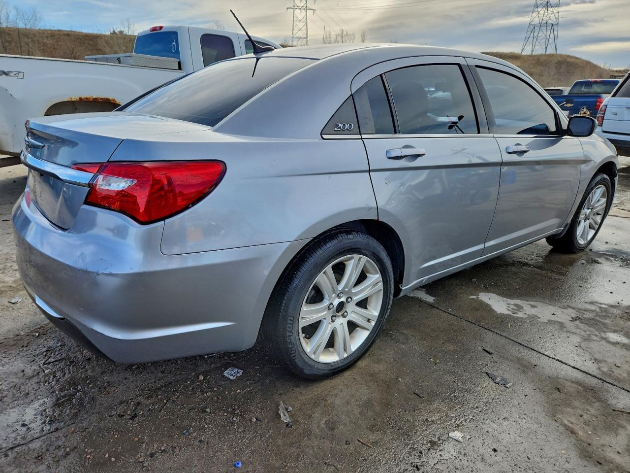 2013 CHRYSLER 200 TOURING photo 3