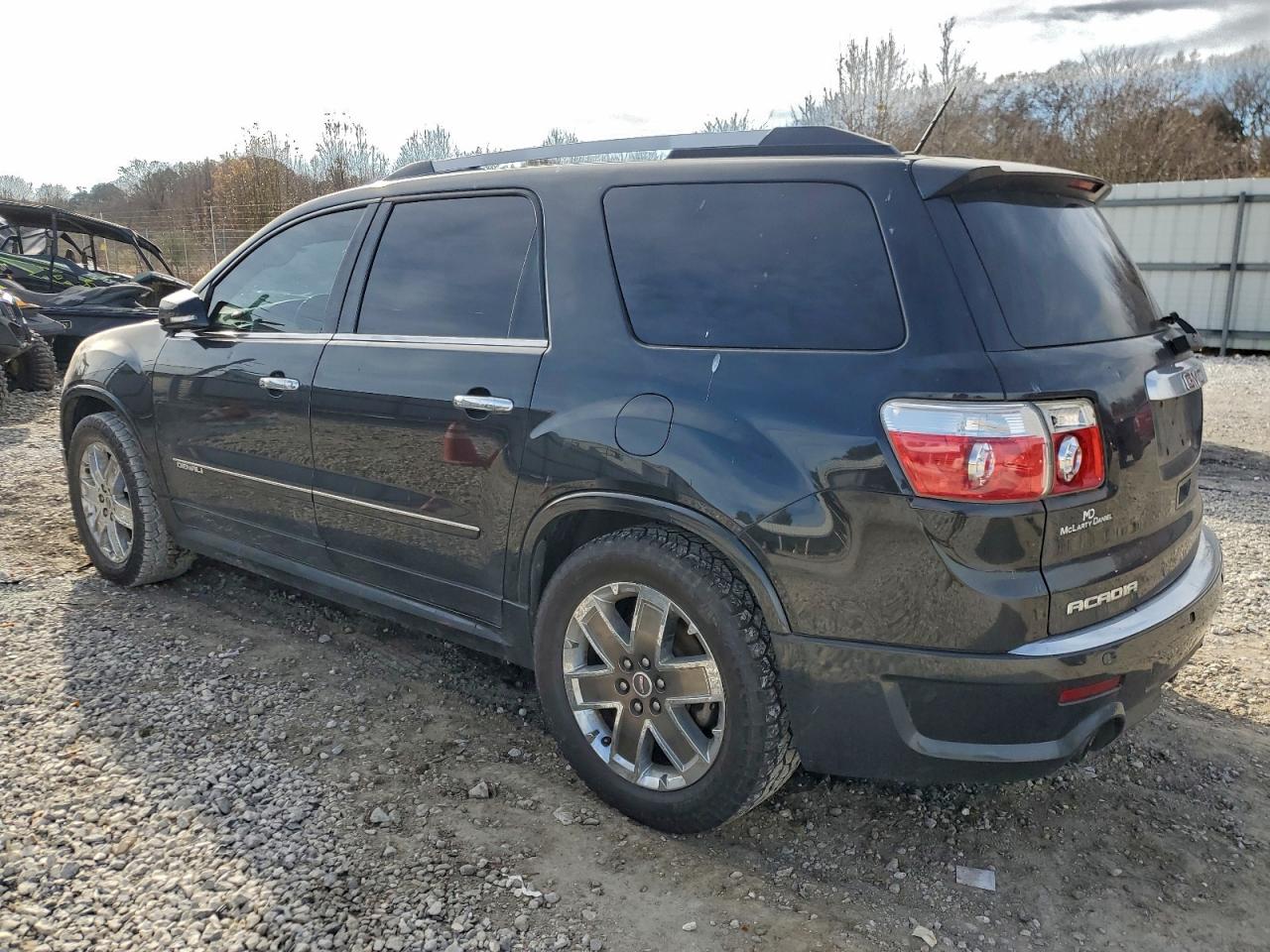 2011 GMC ACADIA DENALI photo 2