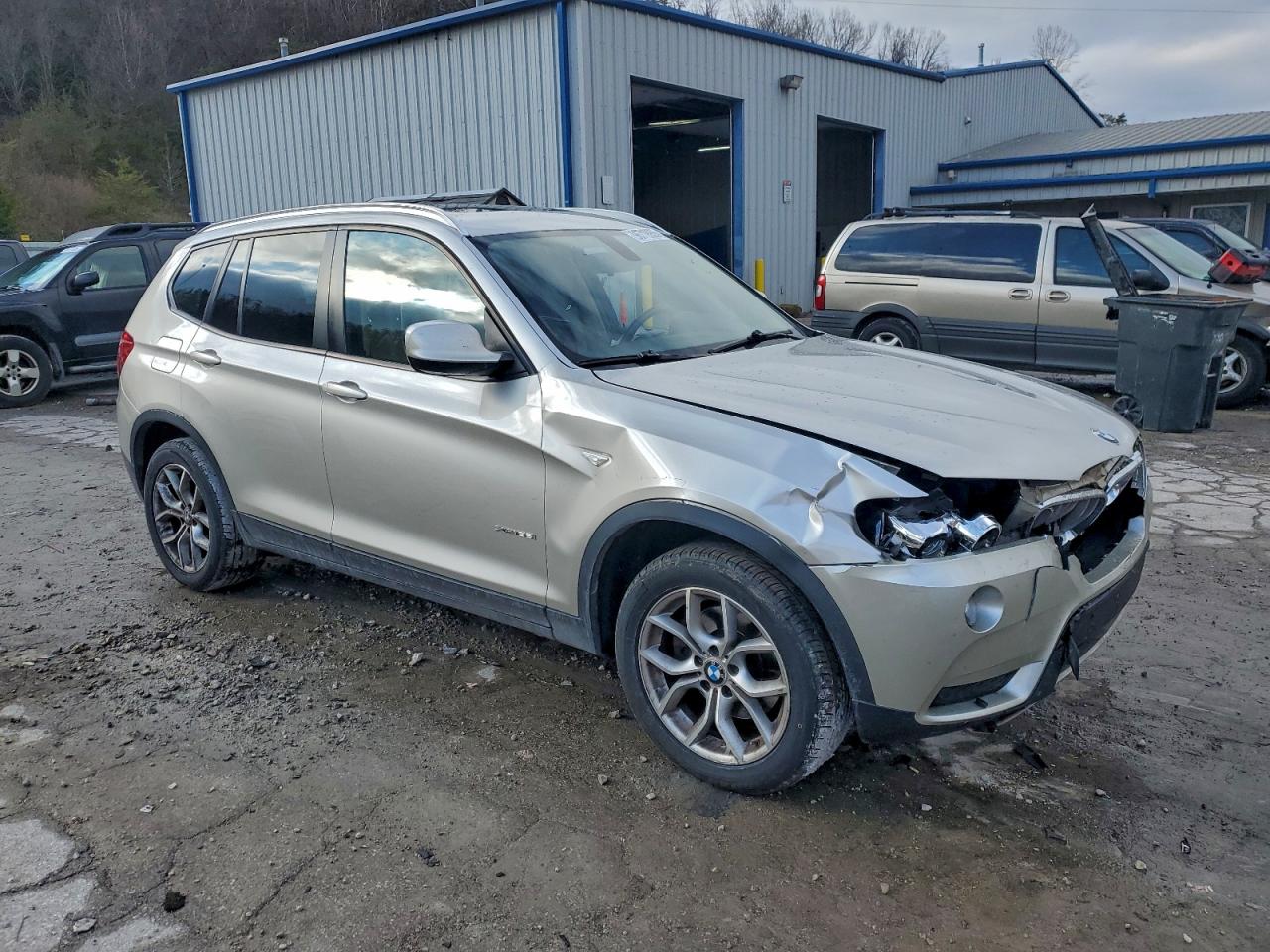 2013 BMW X3 XDRIVE35I photo 4