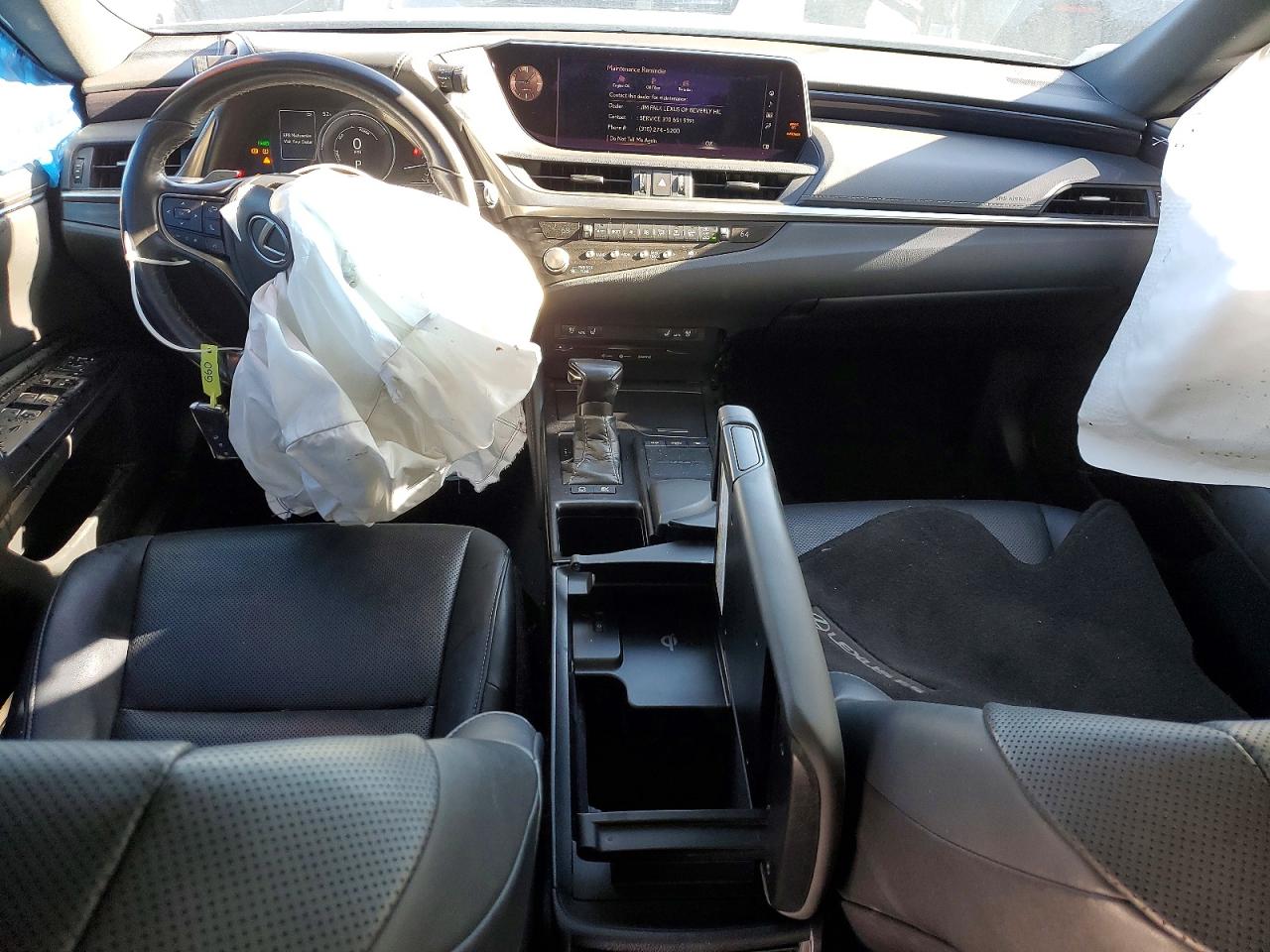 2021 LEXUS ES 300H photo 8