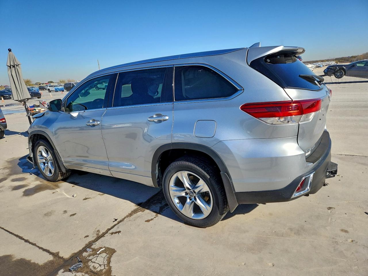 2019 TOYOTA HIGHLANDER LIMITED photo 2