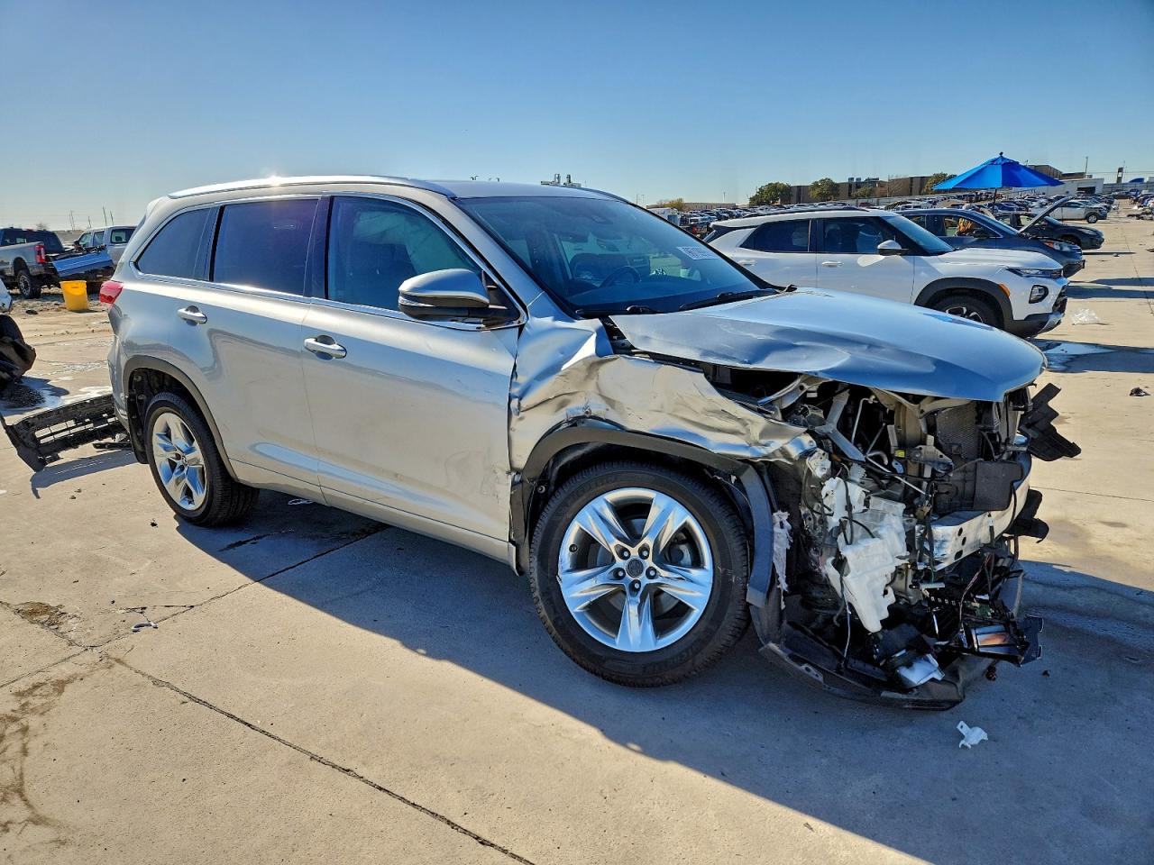 2019 TOYOTA HIGHLANDER LIMITED photo 4