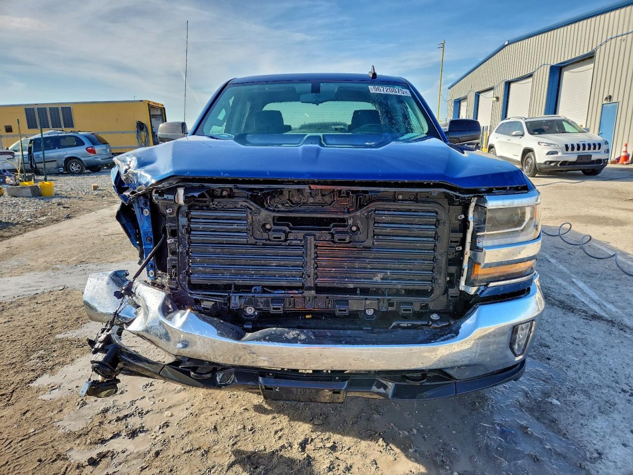2017 CHEVROLET SILVERADO K1500 LT photo 5