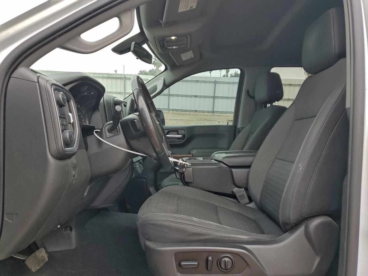 2020 CHEVROLET SILVERADO C1500 LT photo 7