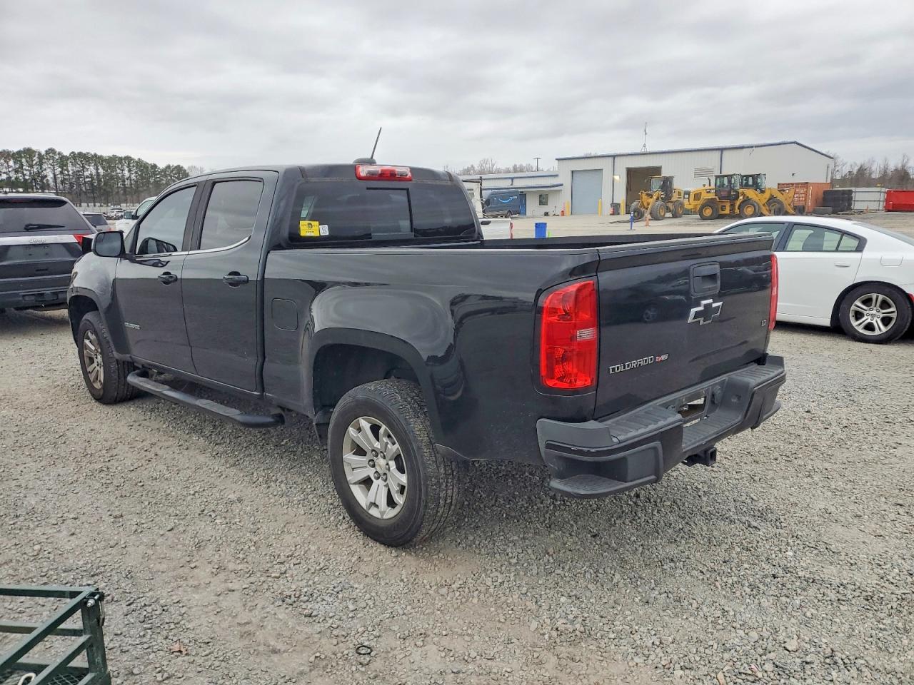 2018 CHEVROLET COLORADO LT photo 2