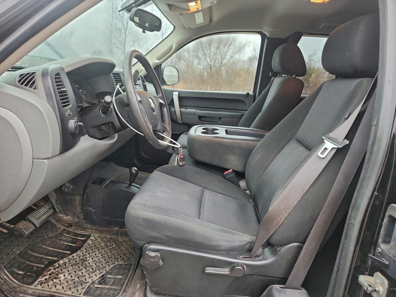 2010 CHEVROLET SILVERADO K1500 LS photo 7