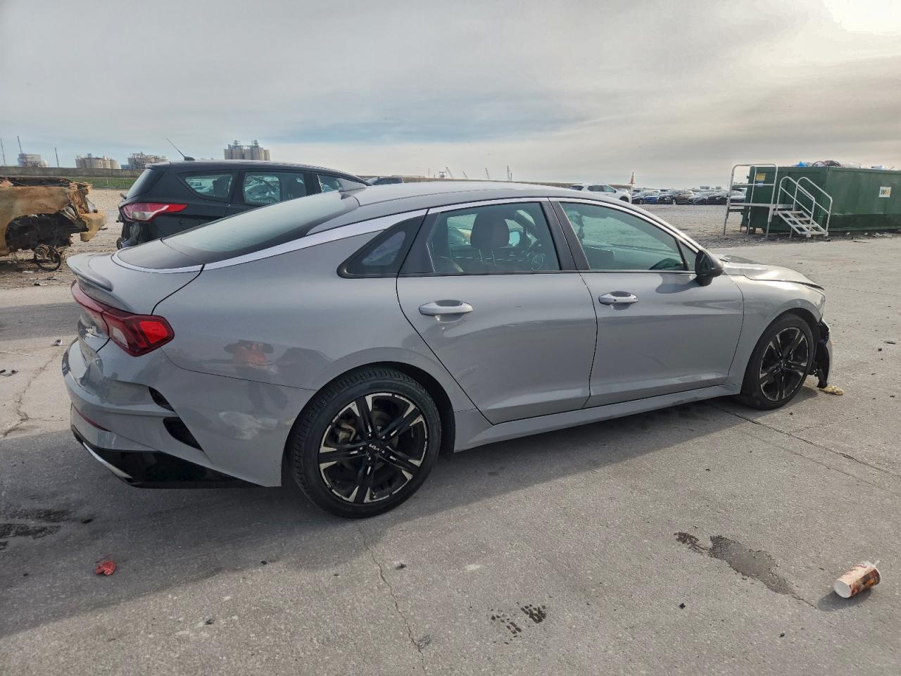 2023 KIA K5 GT LINE photo 3