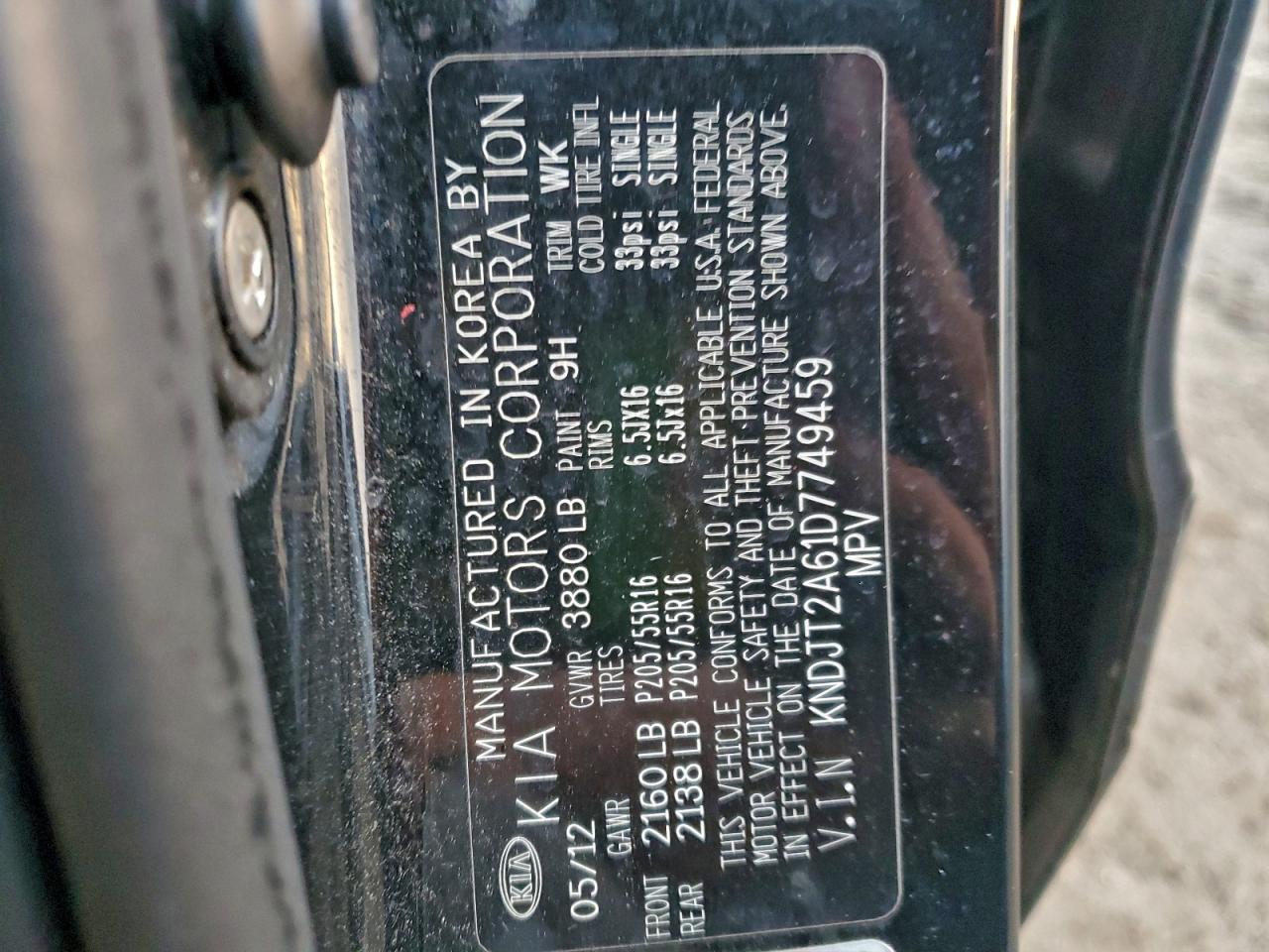 2013 KIA SOUL + photo 13
