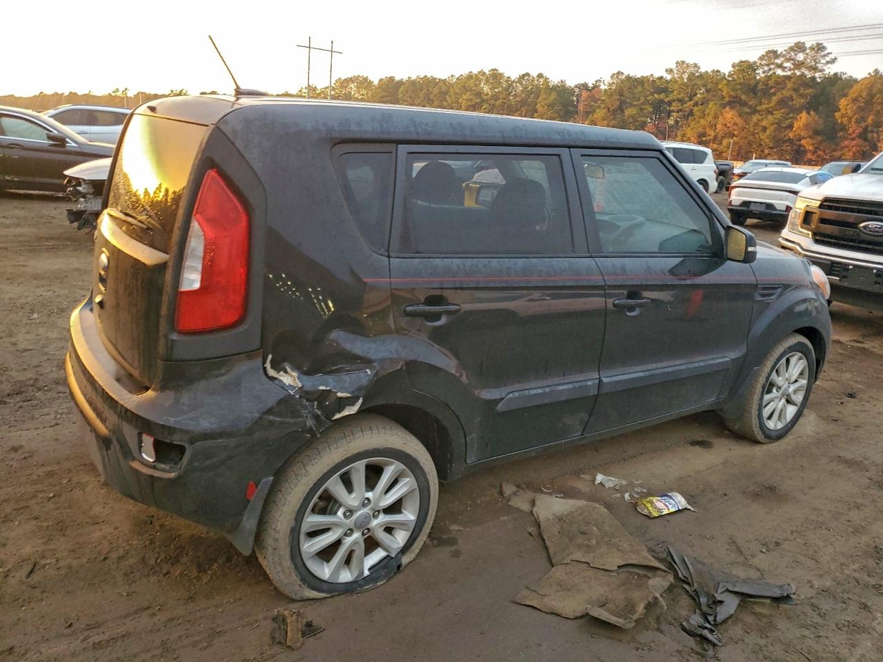 2013 KIA SOUL + photo 3