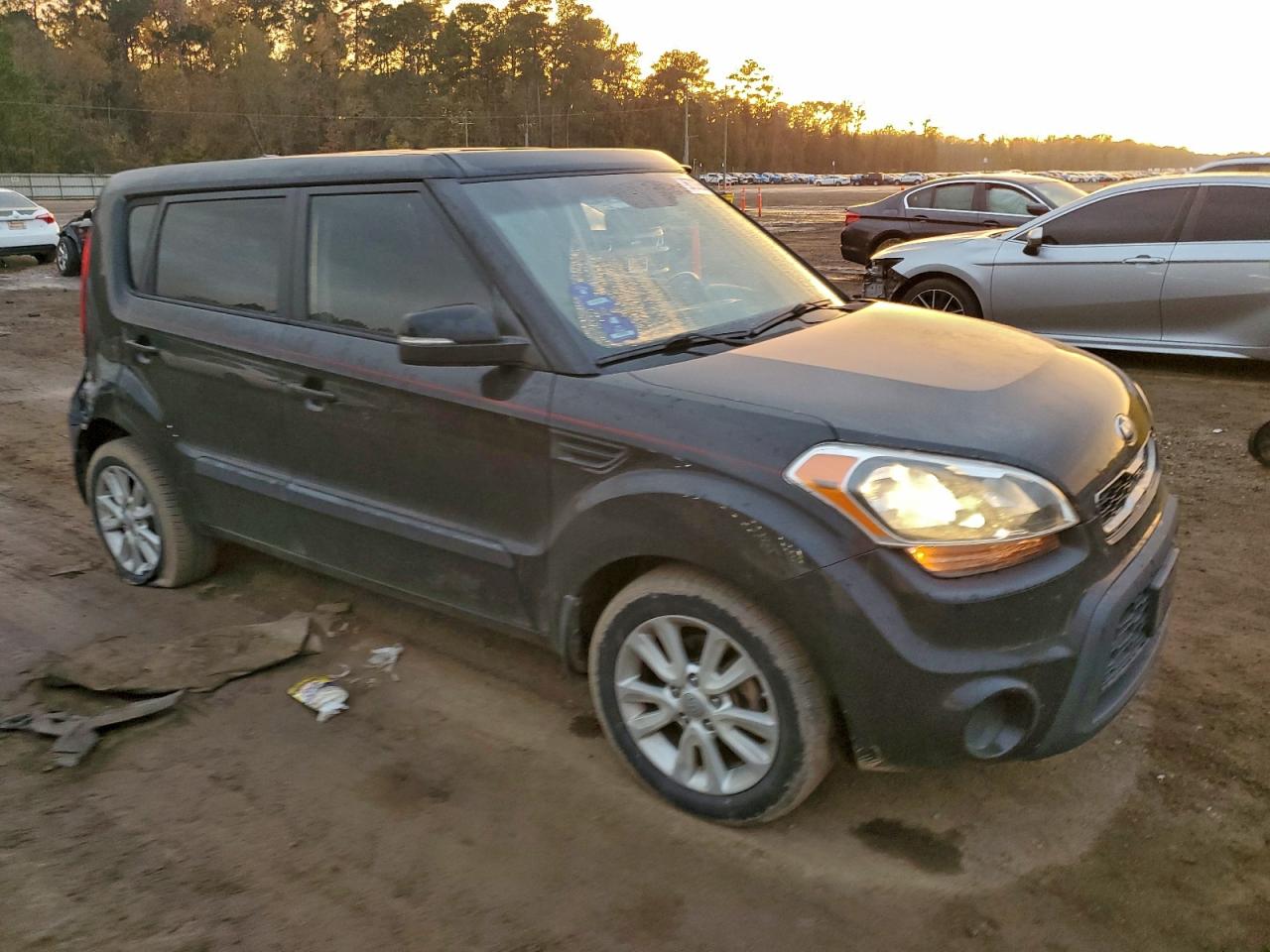 2013 KIA SOUL + photo 4