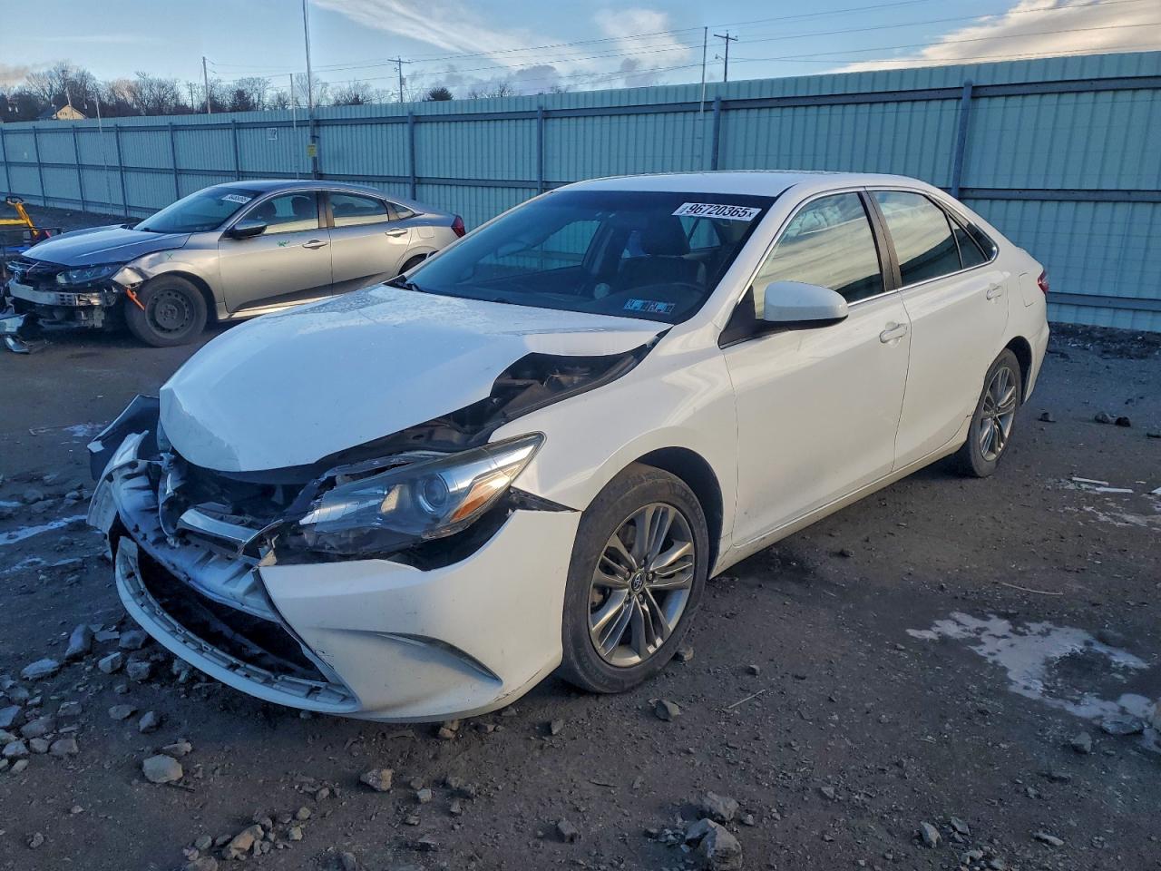 2017 TOYOTA CAMRY
