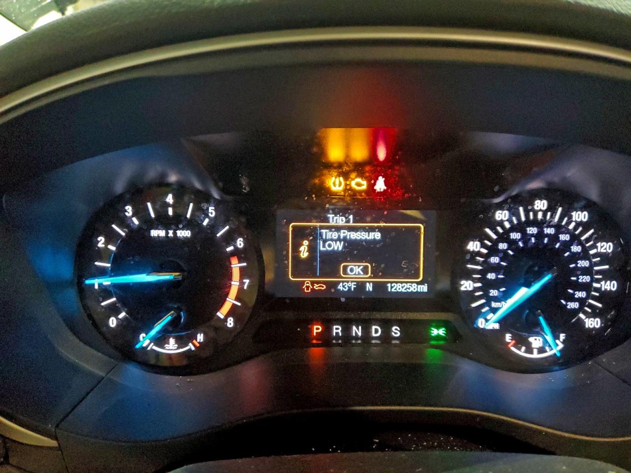 2014 FORD FUSION SE photo 9