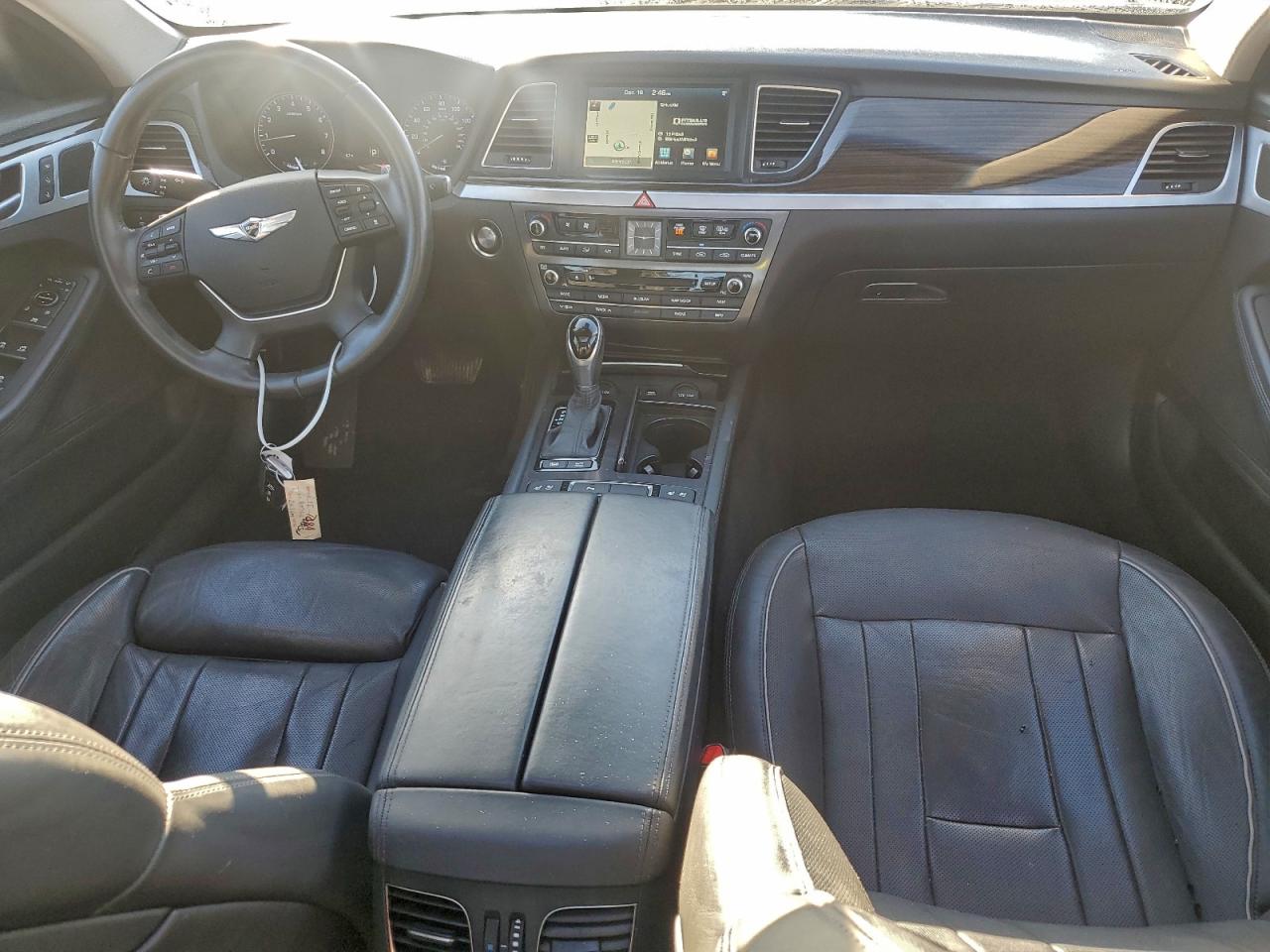 2015 HYUNDAI GENESIS 3.8L photo 8