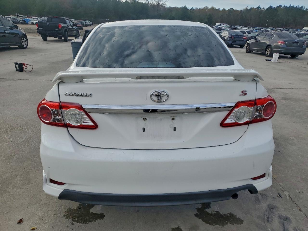 2013 TOYOTA COROLLA BASE photo 6
